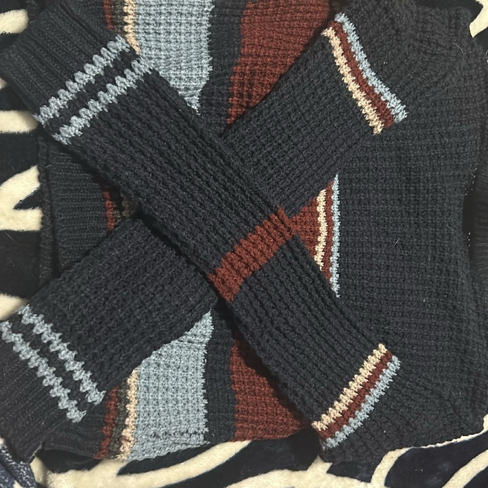Size large - Picture 3 of 3